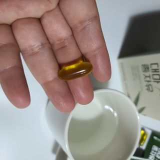 먹어도좋아 퓨어대마종자유 — 5점을 준 리뷰어가 2021년 11월 올린 사용 사진