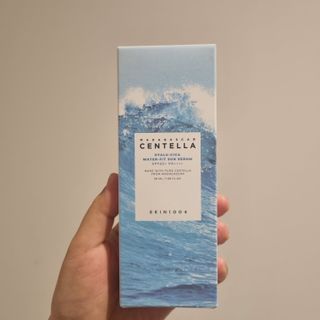 [스킨1004] 마다가스카르 센텔라 히알루-시카 워터핏 선세럼 50ml — 5점을 준 리뷰어가 2024년 5월 올린 사용 사진