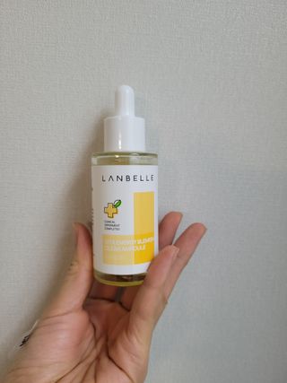 랑벨 비타 에너지 잡티 앰플 50ml 고농축 비타민, 저자극, 수분 촉촉, 미백 앰플 — 5점을 준 리뷰어가 2022년 3월 올린 사용 사진
