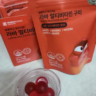 [푸름웰니스] 라바 멀티비타민 구미 36g — 5점을 준 리뷰어가 2022년 2월 올린 사용 사진