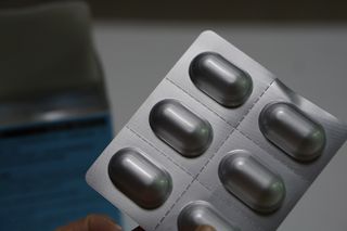 [지셀라] 프로바이오틱스 100억 유산균 보장 (1개월분 / 350mg X 30캡슐) — 4.5점을 준 리뷰어가 2023년 6월 올린 사용 사진