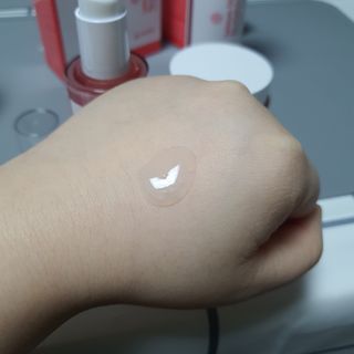 아이앤립 / EYENLIP 아이앤립 연어오일 리바이탈라이징 토너+앰플+크림 3종 세트 — 5점을 준 리뷰어가 2021년 7월 올린 사용 사진