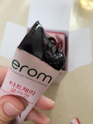 이롬 erom 타트체리 콜라겐 — 5점을 준 리뷰어가 2021년 3월 올린 사용 사진