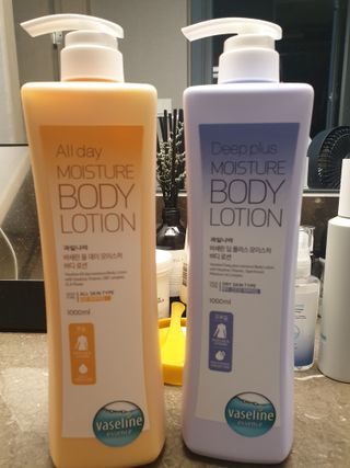 [과일나라] 바세린 모이스처 바디로션 1000ml 2종 — 5점을 준 리뷰어가 2021년 10월 올린 사용 사진