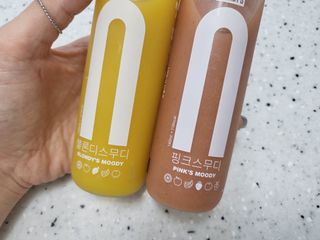 BLENDY'S 핑크 스무디+블론디 스무디 — 5점을 준 리뷰어가 2021년 11월 올린 사용 사진