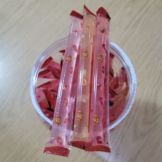 젤리벨리 젤리스틱 어쏘티드 900g — 5점을 준 리뷰어가 2022년 8월 올린 사용 사진