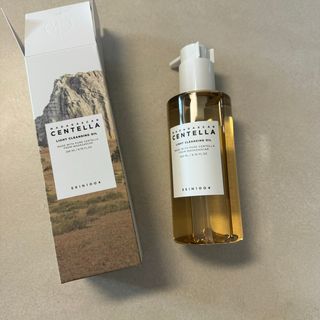 스킨1004 [SKIN1004] 마다가스카르 센텔라 라이트 클렌징 오일 200ml — 5점을 준 리뷰어가 2024년 8월 올린 사용 사진