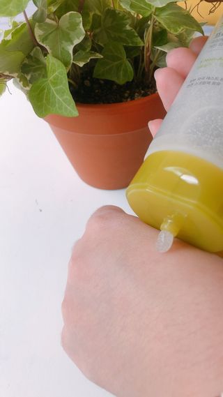 더마비 프레쉬 모이스처 스크럽 바디 워시 — 5점을 준 리뷰어가 2021년 4월 올린 사용 사진