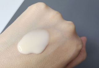 산수시 데포 세럼 수분 물광 비타민 에센스 50ml 기초화장품 — 4.5점을 준 리뷰어가 2021년 7월 올린 사용 사진
