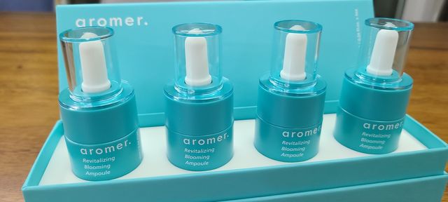아로메르 리바이탈라이징 블루밍 앰플 10ml x 4ea 리뷰 사진