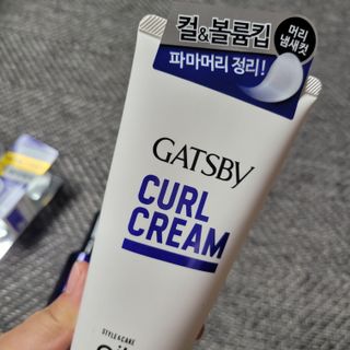[갸스비] 곱슬 머리부터 파마까지 남자의 컬을 위한 갸스비 컬크림 — 5점을 준 리뷰어가 2021년 5월 올린 사용 사진