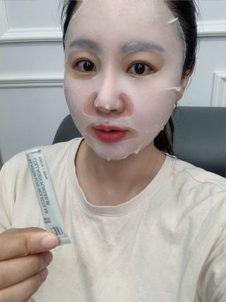 [유니자르] 엘라스틴 저분자 콜라겐95 + 칼라민 100 — 4.5점을 준 리뷰어가 2021년 11월 올린 사용 사진