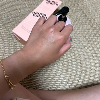 난나 살몬 스파이더 검버섯 미백 톤업 화이트닝 연어 앰플 크림 300ml 대용량 — 5점을 준 리뷰어가 2022년 8월 올린 사용 사진