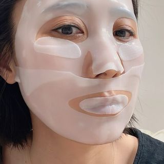 블로그 [웰더마] 프리미엄 사파이어 콜라겐 임팩트 피팅 마스크(4매입/1BOX) — 4.5점을 준 리뷰어가 2025년 4월 올린 사용 사진
