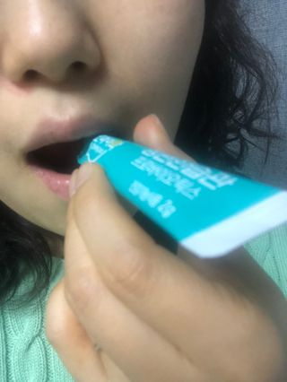 [유산균] 오마이락 장편한습관 프로바이오틱스 30P — 5점을 준 리뷰어가 2022년 11월 올린 사용 사진