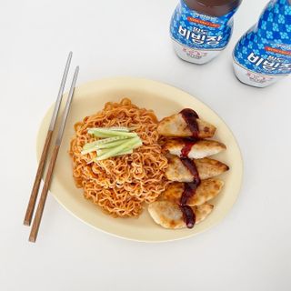팔도비빔장 시그니처 380g 2개 — 5점을 준 리뷰어가 2022년 2월 올린 사용 사진