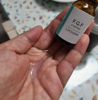랑팡 EGF+FGF 10ppm 리포좀 앰플 원액 10ml — 5점을 준 리뷰어가 2021년 11월 올린 사용 사진