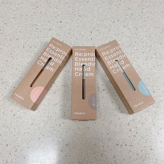 [후르디아] 끈적임 없는 착한성분 비건  핸드크림 3종 — 5점을 준 리뷰어가 2022년 9월 올린 사용 사진