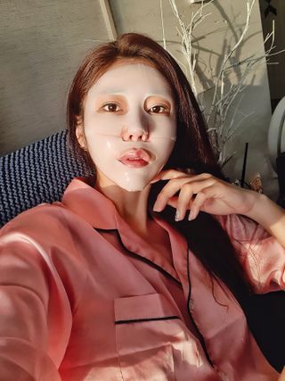 101스킨 영앤리치 하이드로겔 마스크팩 — 5점을 준 리뷰어가 2021년 3월 올린 사용 사진