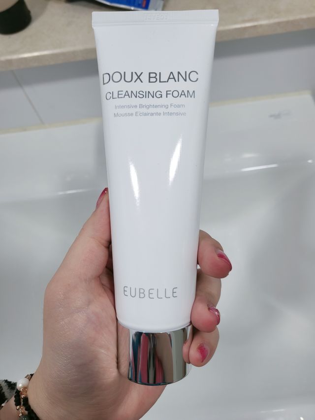 유벨르 듀블랑 클렌징 폼 리뷰 사진