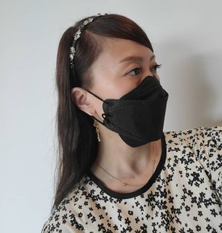 에버그린 순면 끈조절 KF80 마스크 - 화이트/블랙 컬러 대형 - 10매 — 5점을 준 리뷰어가 2021년 7월 올린 사용 사진