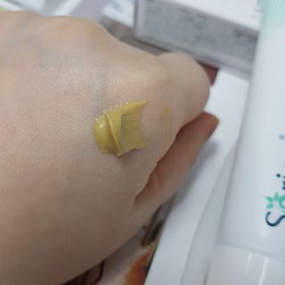 건선/아토/습진/민감성 피부 천연보습진정크림 소리온 크림 & 센시티브 크림 50g — 4.5점을 준 리뷰어가 2022년 1월 올린 사용 사진