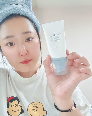 [스킨1004] 마다가스카르 센텔라 히알루-시카 워터핏 선세럼 50ml — 5점을 준 리뷰어가 2024년 5월 올린 사용 사진