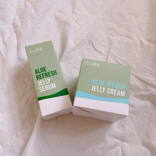 김정문알로에 큐어 큐어 알로에 리프레쉬 젤리 세럼, 큐어 알로에 하이드로 젤리 크림 — 4점을 준 리뷰어가 2021년 2월 올린 사용 사진