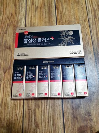 서울약사신협_투데이홍삼정플러스스틱_10g x 60포 — 5점을 준 리뷰어가 2021년 7월 올린 사용 사진