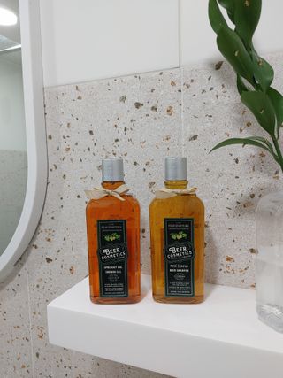 체코 비건화장품 마뉴팍투라 향좋은 천연 맥주샴푸 맥주샤워젤 — 5점을 준 리뷰어가 2022년 5월 올린 사용 사진