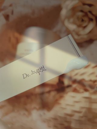 Dr.느루벗 느루벗 링클 솔루션 콘센트레이트 스네일 탄력 달팽이 크림 80g — 4점을 준 리뷰어가 2021년 4월 올린 사용 사진