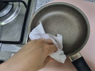 부직포나라 중금속유해물질ZERO 뜯어쓰는 주방 일회용수세미 60매 2매 — 4점을 준 리뷰어가 2022년 9월 올린 사용 사진