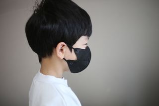 [심폐소생소] 오늘의마스크 KF94 소형 초등학생 어린이 마스크 — 5점을 준 리뷰어가 2021년 11월 올린 사용 사진
