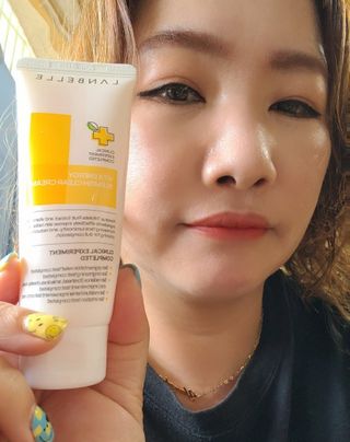 랑벨 비타 에너지 잡티 크림 75ml (피부 속 기미완화크림) — 5점을 준 리뷰어가 2022년 5월 올린 사용 사진