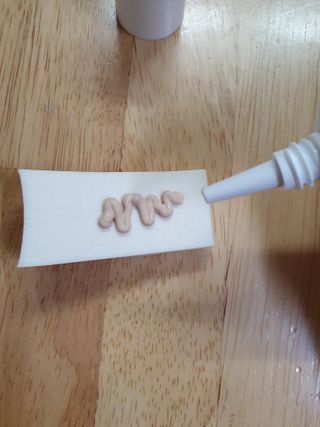 바르셀 톤업선크림 미백 메이크업베이스 CC크림 인텐시브 씨씨 젠 30ml — 3점을 준 리뷰어가 2021년 11월 올린 사용 사진