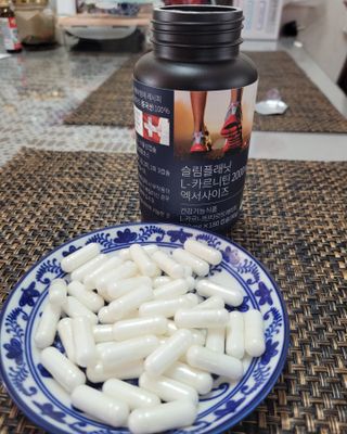 슬림플래닛 L카르니틴 2000mg 엑서사이즈 — 5점을 준 리뷰어가 2021년 11월 올린 사용 사진