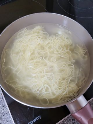 [한면원] 비빔국수 2인분 — 5점을 준 리뷰어가 2022년 8월 올린 사용 사진