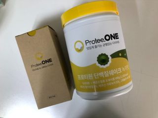 프로티원 단백질쉐이크 녹차맛 2주분 1통+보틀 — 5점을 준 리뷰어가 2021년 3월 올린 사용 사진