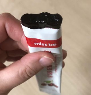 미스비 몽모랑시 타트체리 96.8 젤리스틱 — 3.5점을 준 리뷰어가 2021년 2월 올린 사용 사진