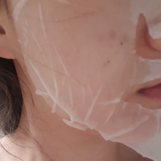 베지톨로지 비니페린 브라이트닝 마스크 (10매입) — 5점을 준 리뷰어가 2022년 7월 올린 사용 사진