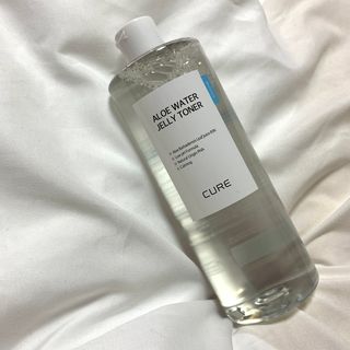 김정문알로에 큐어 큐어 알로에 워터 젤리 토너 500ml — 5점을 준 리뷰어가 2021년 4월 올린 사용 사진