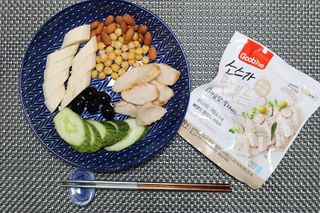 굽네몰 [굽네] 소스가 맛있는 닭가슴살 슬라이스 4종 — 5점을 준 리뷰어가 2021년 5월 올린 사용 사진