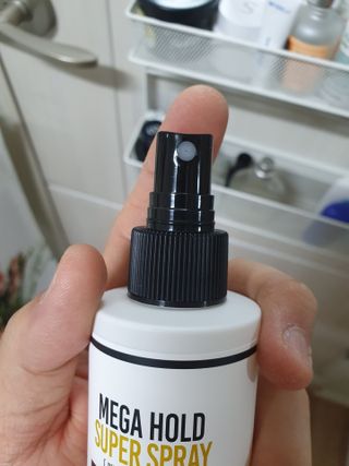 다슈코리아 다슈 포 맨 프리미엄 메가 홀드 슈퍼 스프레이 250ml — 5점을 준 리뷰어가 2021년 4월 올린 사용 사진