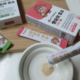 아이비웰니스 빵순이 효소 키위맛 7포 + 석류맛 7포 (총 14포, 2주분) — 5점을 준 리뷰어가 2022년 10월 올린 사용 사진