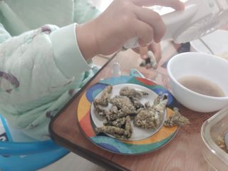 오봉산꽃부각 [만나식품] 오봉산 꽃부각 3가지 맛(오리지널, 새우맛, 매운고추맛) — 5점을 준 리뷰어가 2023년 1월 올린 사용 사진