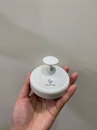 유메이 웰니스 샴푸 + 유메이 스칼프 브러쉬 — 5점을 준 리뷰어가 2022년 1월 올린 사용 사진