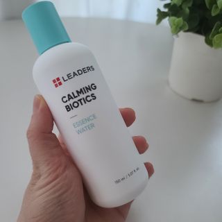 리더스코스메틱 리더스 카밍 바이오틱스 에센스 워터 — 5점을 준 리뷰어가 2022년 5월 올린 사용 사진