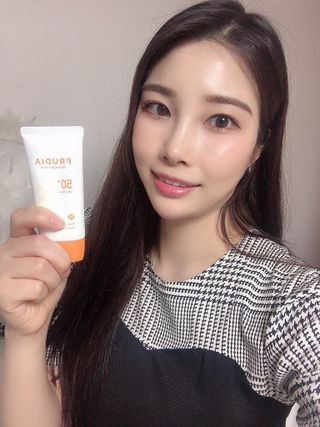 [후르디아] 혼합자차 선 에센스+톤업 선크림 2종 — 5점을 준 리뷰어가 2021년 6월 올린 사용 사진