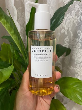 스킨1004 [SKIN1004] 마다가스카르 센텔라 라이트 클렌징 오일 200ml — 5점을 준 리뷰어가 2024년 7월 올린 사용 사진