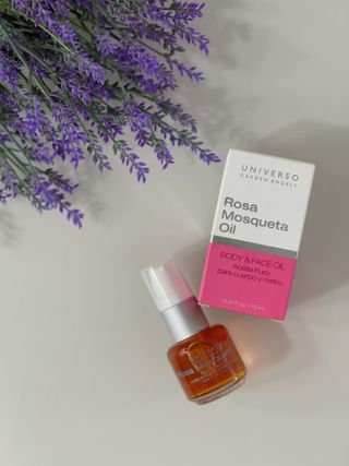 유니베르소 로즈힙 오일 15ml — 5점을 준 리뷰어가 2021년 4월 올린 사용 사진